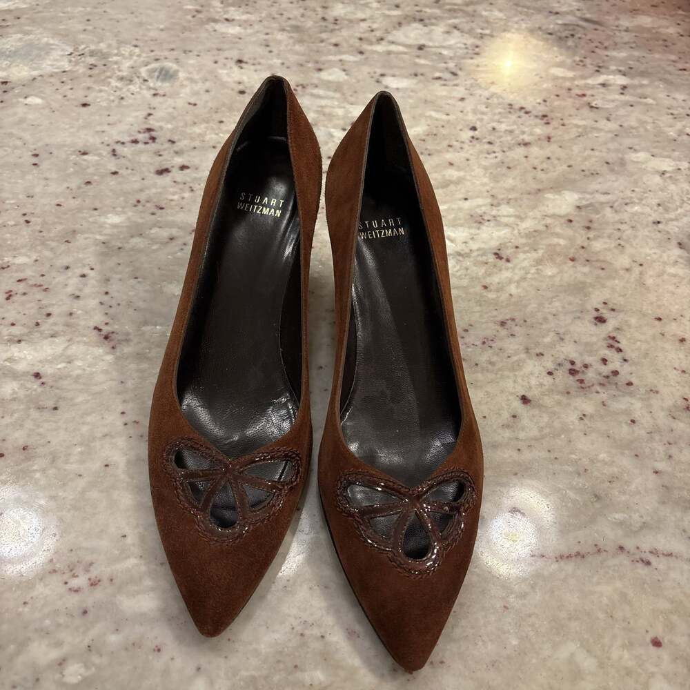 Stuart Weitzman Flats Size 9. 5 US:‎ Elegant Suede Design,